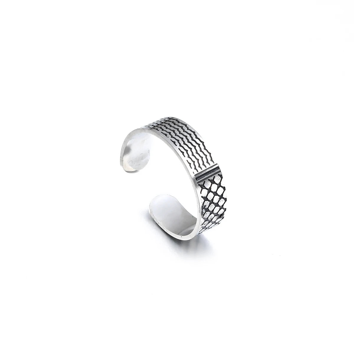 Verse of Steel – Arabic Calligraphy Ring (Unisex)